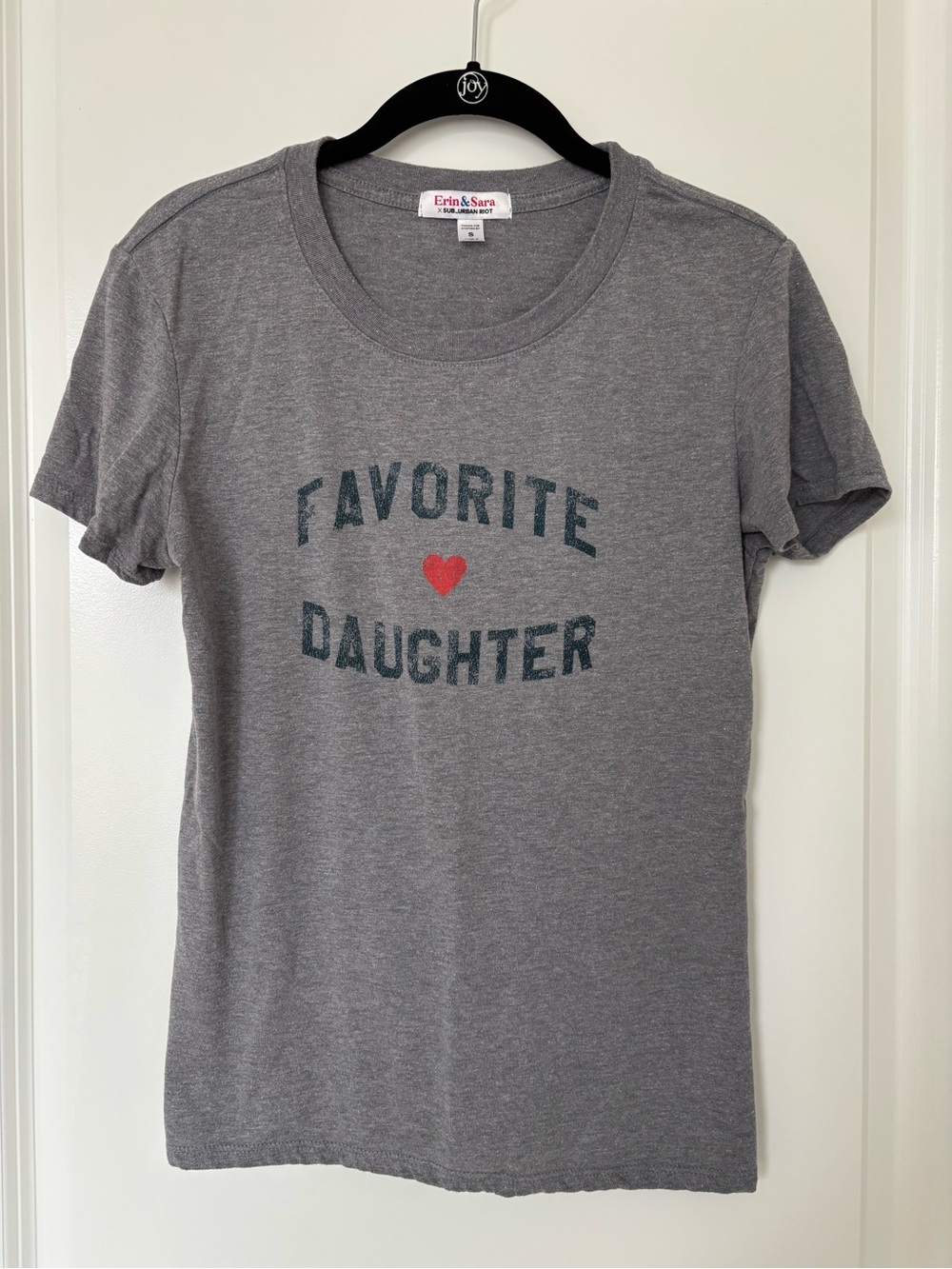 grey Favorite Daughter tee size S
